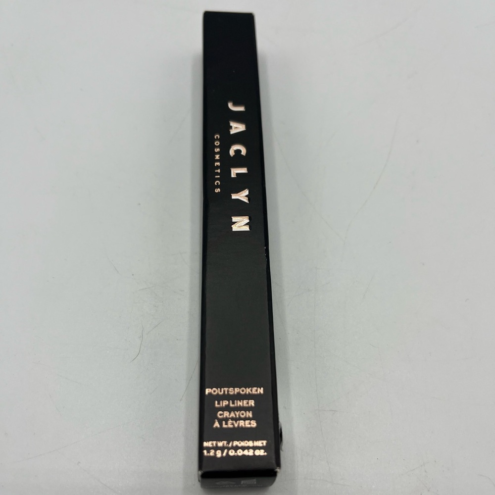 Jaclyn Cosmetics Lip Liner